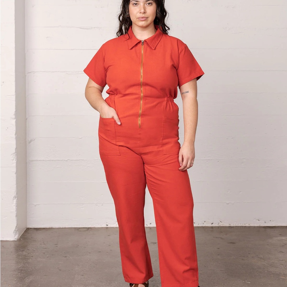 Noble utility suit